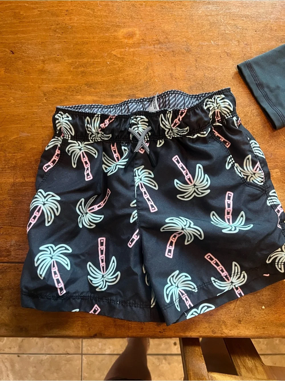 Art Class Good Vibes High Tides Rash Guard & Palm Tree Swim Trunks Set Boys 6/7